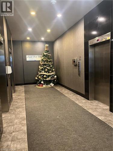 1 Leaside Park Drive Unit# 419, Toronto, ON - Indoor