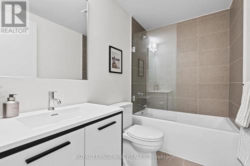 Unit 1611 - 385 Winston Road, Grimsby, ON - Indoor Photo Showing Bathroom