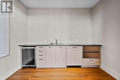 Party Room Kitchenette - Unit 1611 - 385 Winston Road, Grimsby, ON - Indoor