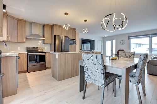 Kitchen - 2190 Place Des Jardins, Saint-Félix-De-Valois, QC - Indoor Photo Showing Kitchen With Upgraded Kitchen