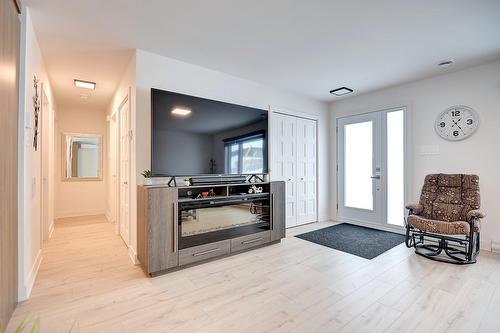 Hall - 2190 Place Des Jardins, Saint-Félix-De-Valois, QC - Indoor