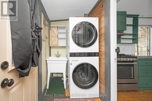 191 Gilmore Road, Fort Erie (Central), ON - Indoor Photo Showing Laundry Room