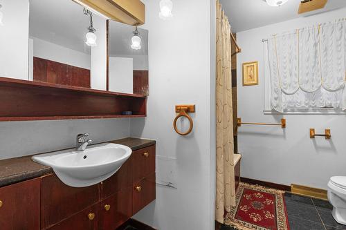 Bathroom - 1363 Rue Juchereau-Duchesnay, Québec (Sainte-Foy/Sillery/Cap-Rouge), QC - Indoor Photo Showing Bathroom