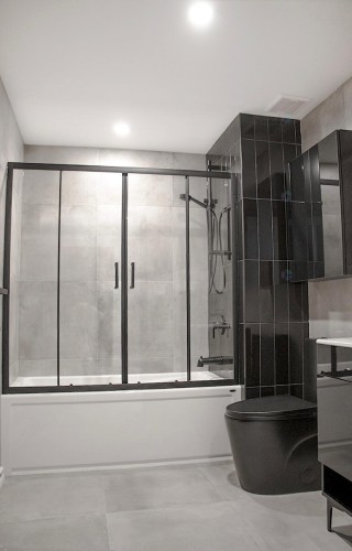 Salle de bains - 204-5350 Av. Victoria, Montréal (Côte-Des-Neiges/Notre-Dame-De-Grâce), QC - Indoor Photo Showing Bathroom