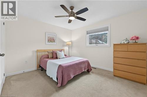 51 Hickory Crescent, Grimsby, ON - Indoor Photo Showing Bedroom