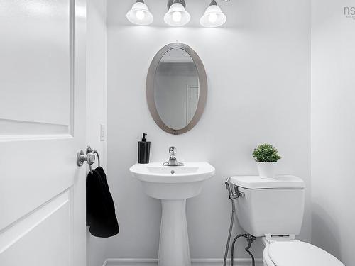 18 Outrigger Crescent, Halifax, NS 