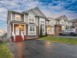 18 Outrigger Crescent  Halifax, NS B3M 4V8
