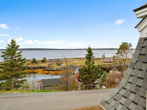 125 The Point Road, Blue Rocks, NS 