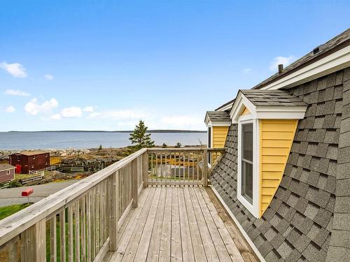 125 The Point Road, Blue Rocks, NS 