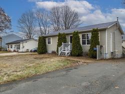333 Lamont Road  North Kentville, NS B4N 3A9
