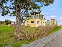 125 The Point Road  Blue Rocks, NS B0J 2C0