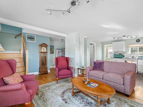 125 The Point Road, Blue Rocks, NS 