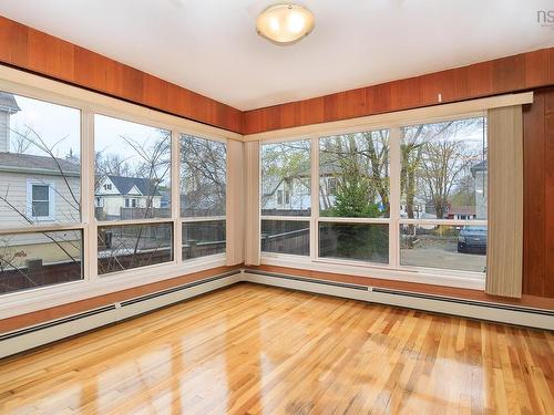 79 Whitney Avenue, Sydney, NS 