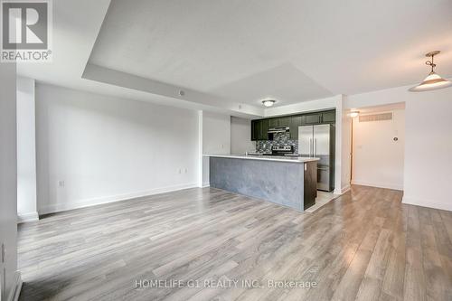 5 - 100 Dufay Road, Brampton, ON - Indoor Photo Showing Kitchen