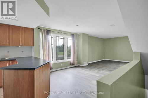 16 - 414 Hillsboro Private N, Ottawa, ON - Indoor