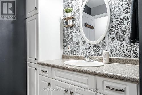 56 Trailside Court, St. Marys, ON - Indoor Photo Showing Bathroom