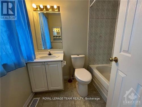 Ensuite in Master Bedroom - 39 Thornbury Crescent, Ottawa, ON - Indoor Photo Showing Bathroom