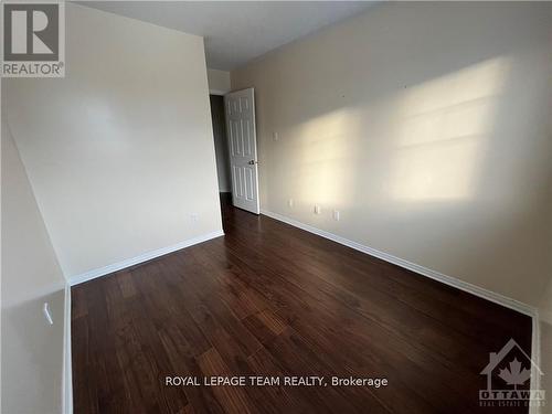 Bedroom 2 - 39 Thornbury Crescent, Ottawa, ON - Indoor Photo Showing Other Room