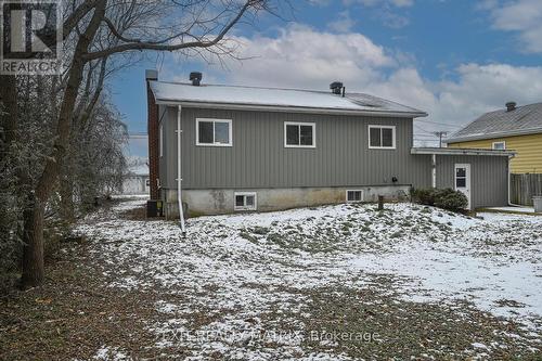 7510 Roger Stevens Drive, Montague, ON - Outdoor