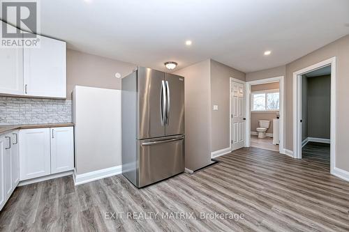 7510 Roger Stevens Drive, Montague, ON - Indoor Photo Showing Other Room