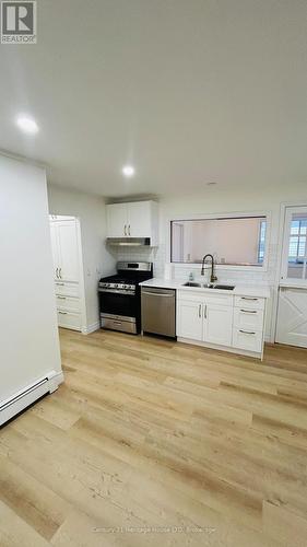 Kitchen - 500 Lakeshore Road, Fort Erie (Lakeshore), ON - Indoor Photo Showing Kitchen
