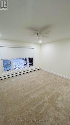 Primary bedroom - 500 Lakeshore Road, Fort Erie (Lakeshore), ON - Indoor Photo Showing Other Room