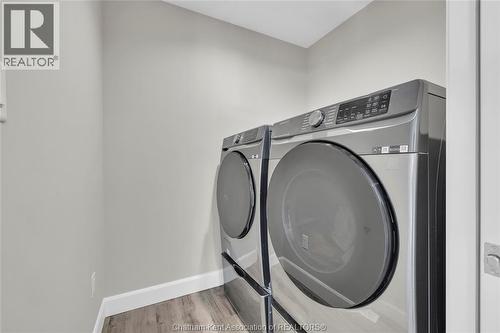 13 Baffin Way, Chatham, ON - Indoor Photo Showing Laundry Room