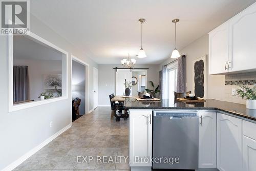 8 Pardo Court, Scugog, ON - Indoor Photo Showing Kitchen