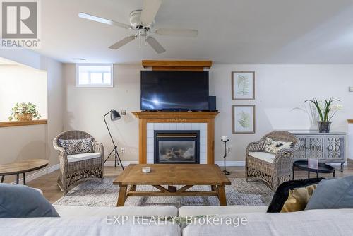 8 Pardo Court, Scugog, ON - Indoor Photo Showing Living Room With Fireplace