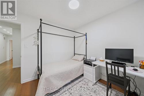 908 Oaktree Crescent, Newmarket, ON - Indoor