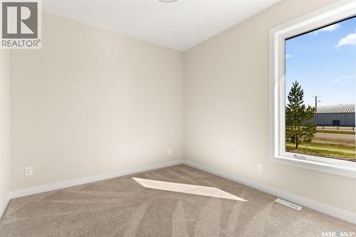 5 Konanz Bay, Balgonie, SK - Indoor Photo Showing Other Room