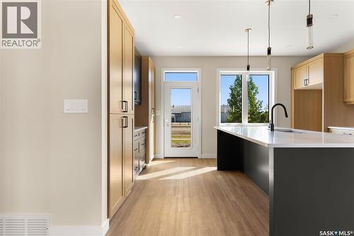 5 Konanz Bay, Balgonie, SK - Indoor Photo Showing Kitchen With Upgraded Kitchen