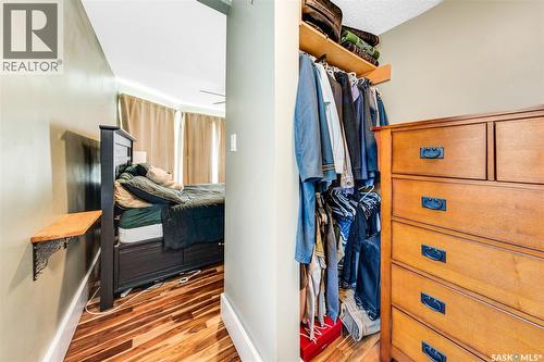 527 7Th Street E, Saskatoon, SK - Indoor With Storage