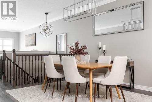 19 Serenity Place Crescent, Huntsville (Chaffey), ON - Indoor Photo Showing Dining Room