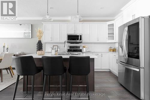 19 Serenity Place Crescent, Huntsville (Chaffey), ON - Indoor Photo Showing Kitchen With Stainless Steel Kitchen With Upgraded Kitchen