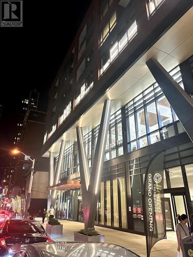 4906 - 108 Peter Street, Toronto (Waterfront Communities), ON 