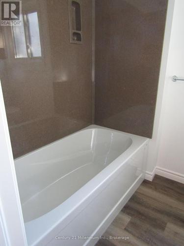 2 - 368 Princes Street S, Kincardine, ON - Indoor Photo Showing Bathroom