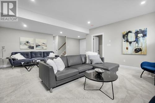 2662 Buroak Drive, London North (North S), ON - Indoor Photo Showing Living Room