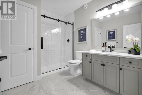 2662 Buroak Drive, London North (North S), ON - Indoor Photo Showing Bathroom