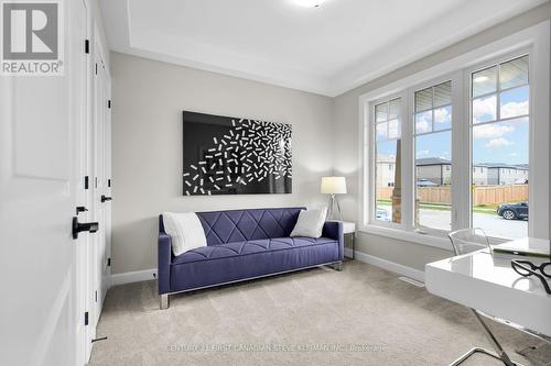 2662 Buroak Drive, London North (North S), ON - Indoor Photo Showing Living Room