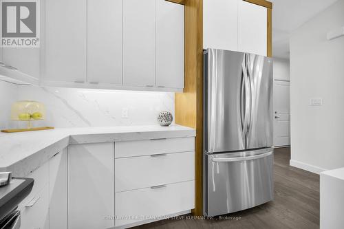 2668 Buroak Drive, London North (North S), ON - Indoor Photo Showing Kitchen