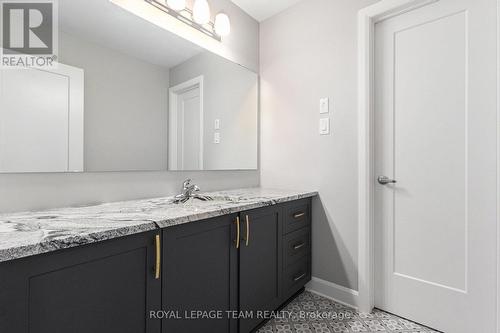 Main Bath - 659 Parkview Terrace, Russell, ON - Indoor Photo Showing Bathroom