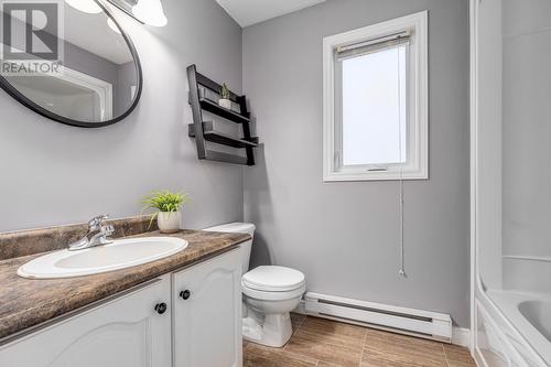 19 Venice Heights, Conception Bay South, NL - Indoor Photo Showing Bathroom
