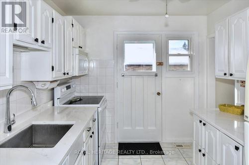 273 Maxwell Avenue W, Peterborough (Ashburnham Ward 4), ON - Indoor Photo Showing Kitchen