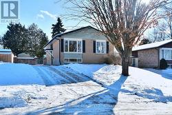 273 MAXWELL AVENUE W  Peterborough (Ashburnham Ward 4), ON K9J 1B4