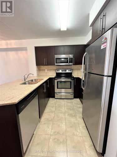 705 - 75 King William Crescent, Richmond Hill, ON - Indoor Photo Showing Kitchen With Double Sink
