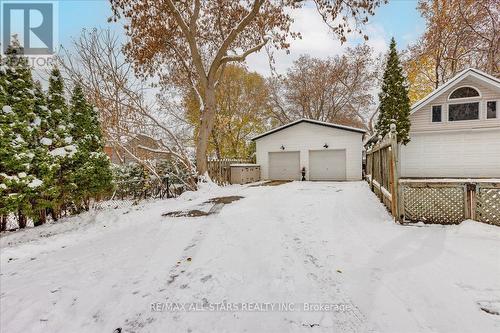 Lower Unit - 387 Ontario Street, Newmarket, ON - Outdoor