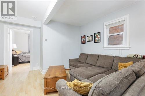 Lower Unit - 387 Ontario Street, Newmarket, ON - Indoor Photo Showing Living Room