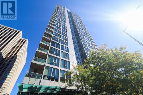 1809 - 179 Metcalfe Street, Ottawa, ON - Outdoor With Facade