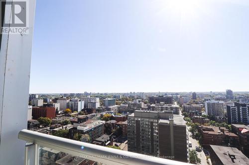 1809 - 179 Metcalfe Street, Ottawa, ON - Outdoor With View